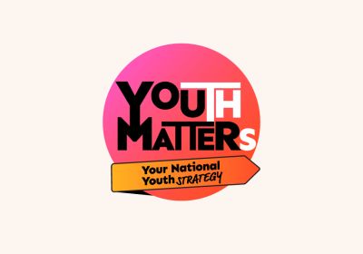 La juventud importa: estrategia británica de juventud para prevenir la soledad